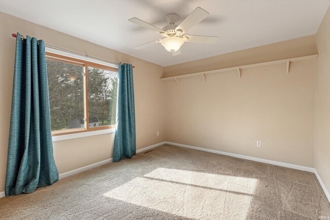 Building Photo - 51595 Harvester Dr