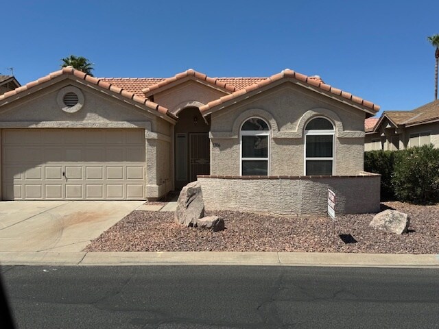 Primary Photo - 1706 E Lindrick Dr