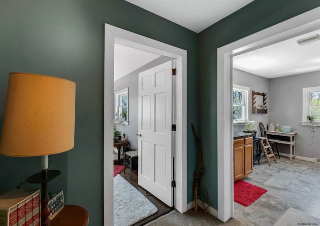 Building Photo - 204 Riverview Rd