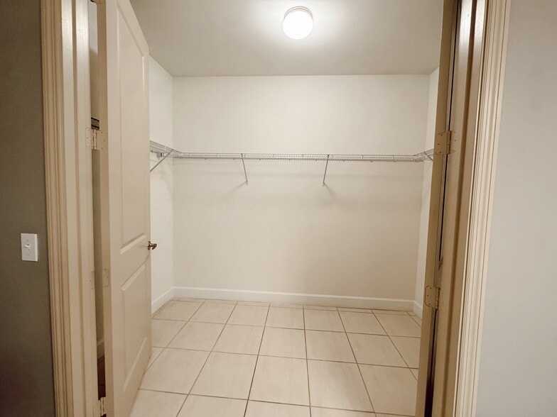 Building Photo - 4461 NW 93rd Doral Ct