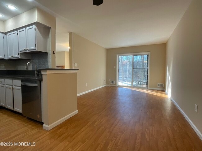 Building Photo - 1121 Roseberry Ct