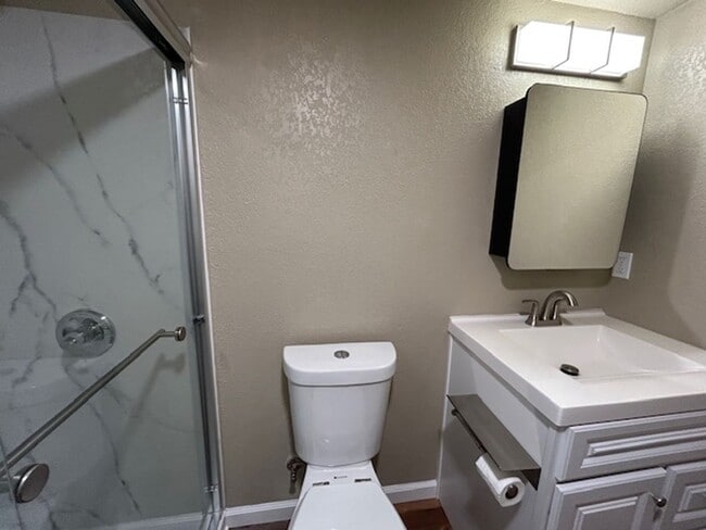 Building Photo - Charming 2 Bedroom, 1 Bath Condo in Cotati...
