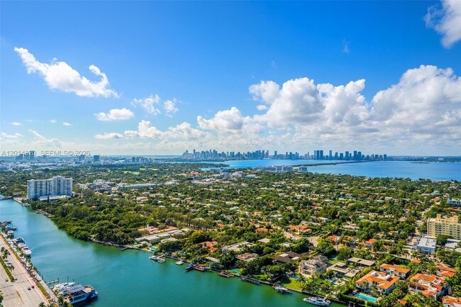 Building Photo - 4775 Collins Ave