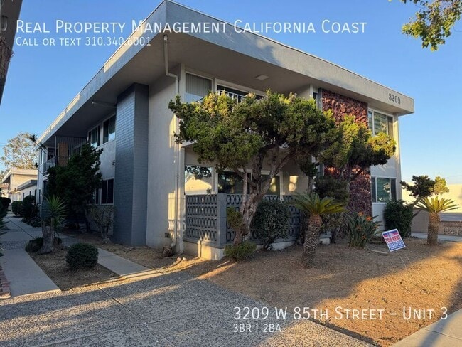 Building Photo - 3209 W 85th St