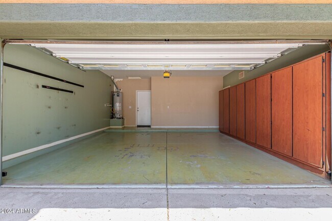 Building Photo - 4706 S Twinleaf Dr