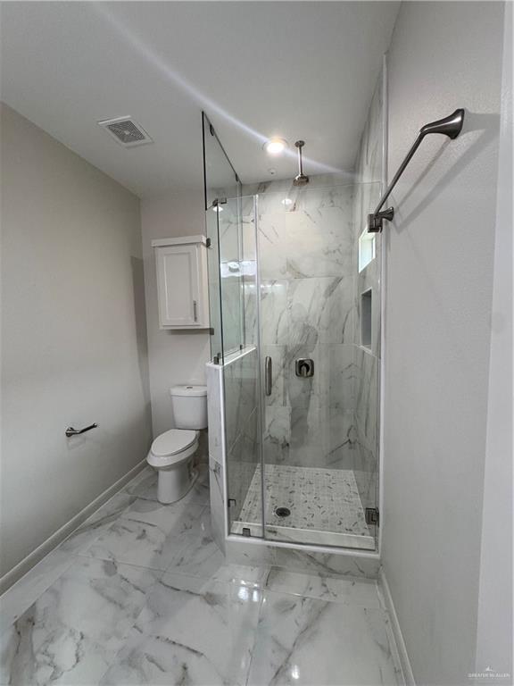 Building Photo - 13 Dove St