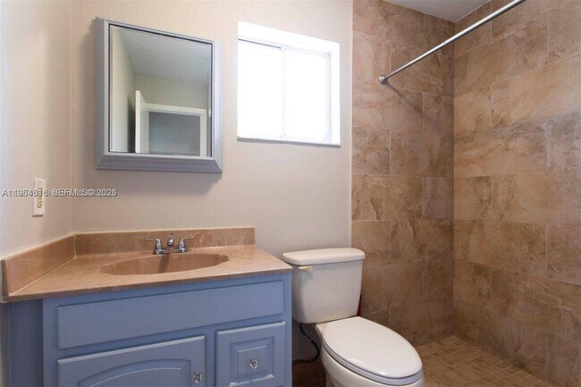 Building Photo - 6811 SW 105th Ct