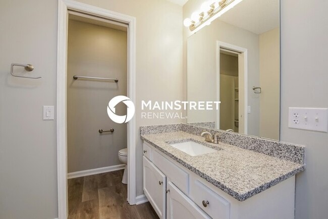 Building Photo - 3 Bedroom Pet-Friendly Home in Smithfield, NC with Main Street Renewal