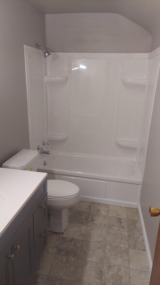 Building Photo - 1417 1/2 S 12th St