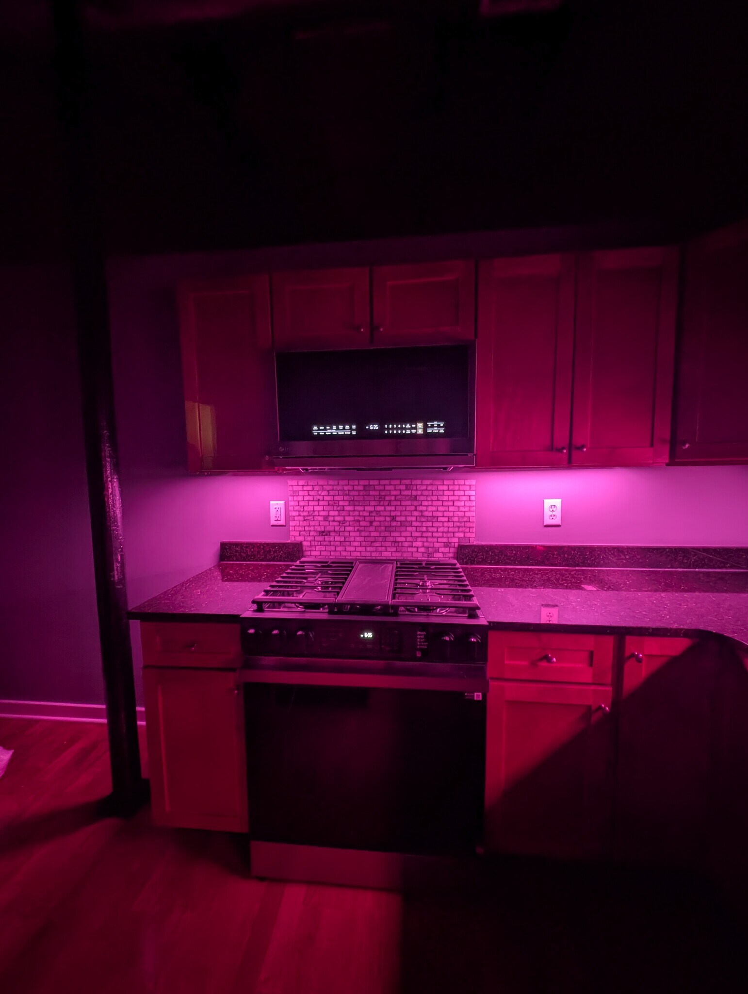 Building Photo - 160 Fremont St