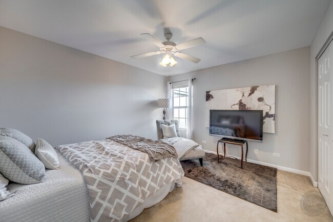 Building Photo - 201 Dorset Ave