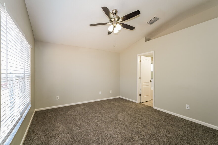 Building Photo - 12534 Herons Path Pl