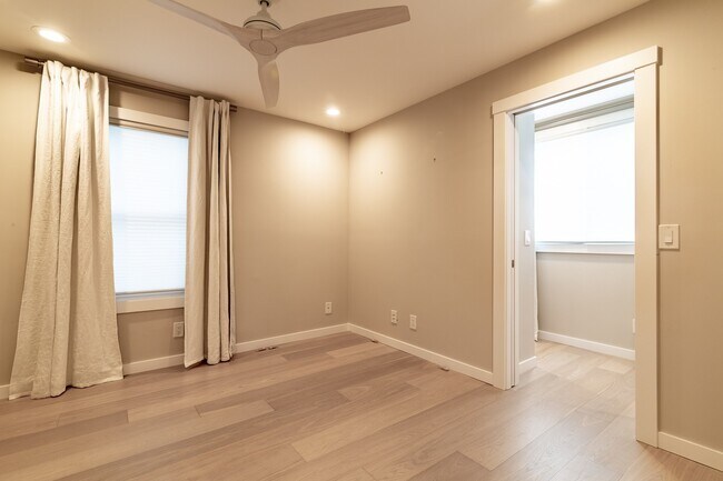 Building Photo - One-Of-A-Kind, Completely Remodeled 2 Bed ...