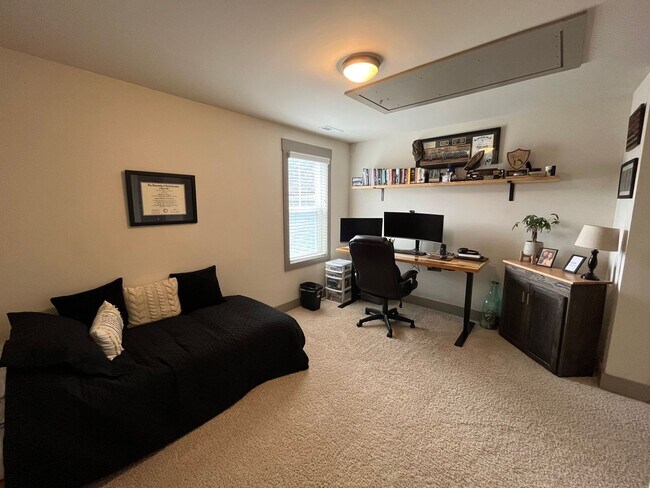 Building Photo - **OFFERING WAIVED APPLICATION FEES & $150 ...