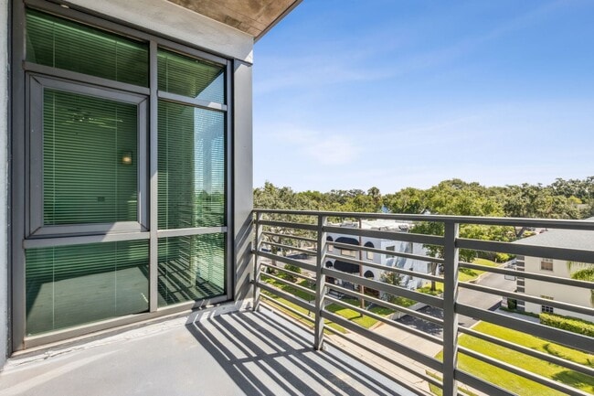 Building Photo - Loft Condo in Downtown Orlando