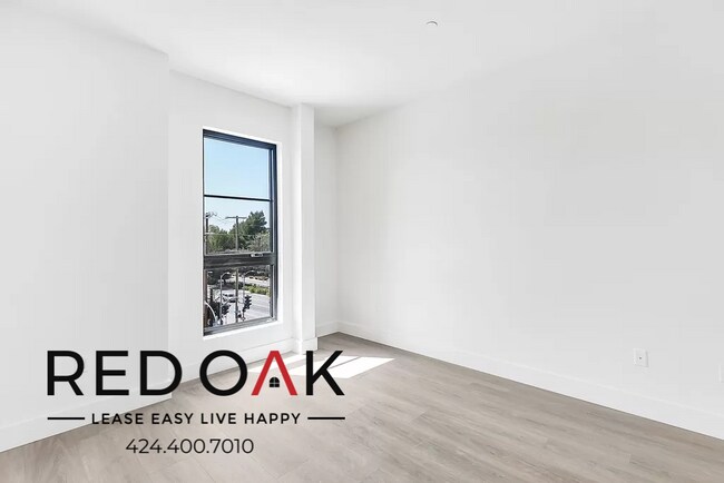 Building Photo - 12444 1/2 Chandler Blvd-514