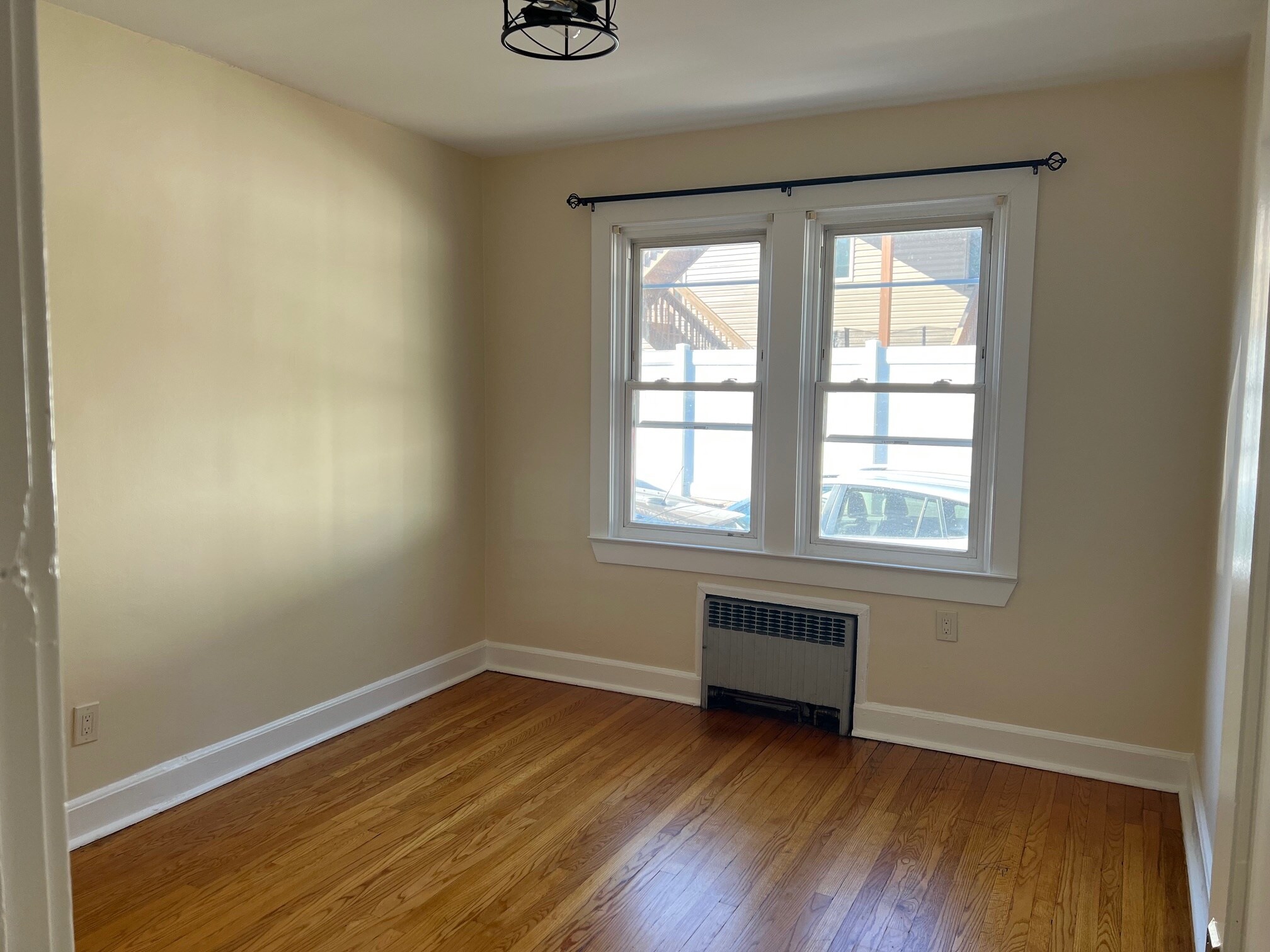 Building Photo - 215 Saddle River Rd