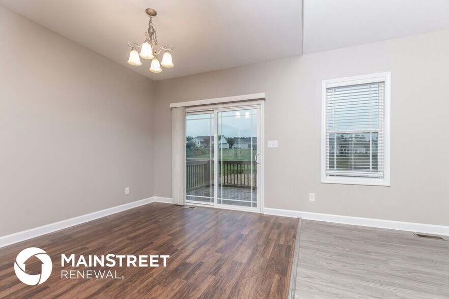 Building Photo - 137 Gennessee Dr