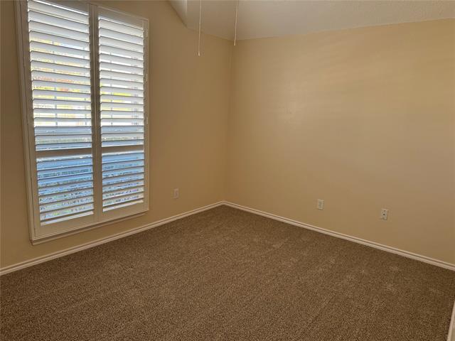 Building Photo - 416 Hoover Dr