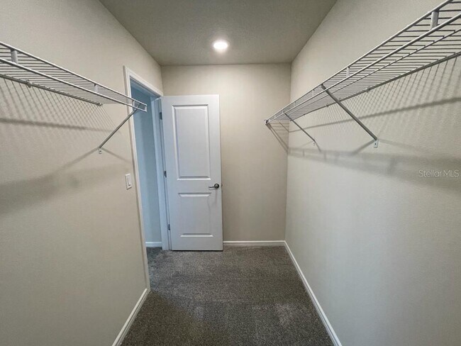 Building Photo - 2760 Bright Bird Ln