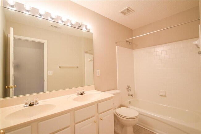 Building Photo - 4113 Glenaire Way NW