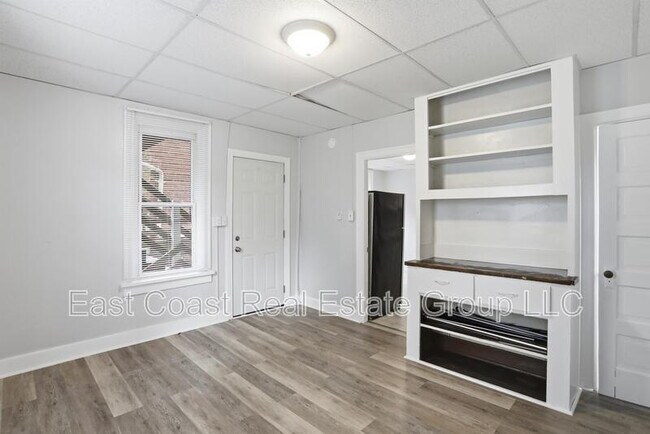 Building Photo - Charming 2-Bedroom Apartment Near Downtown Hagerstown