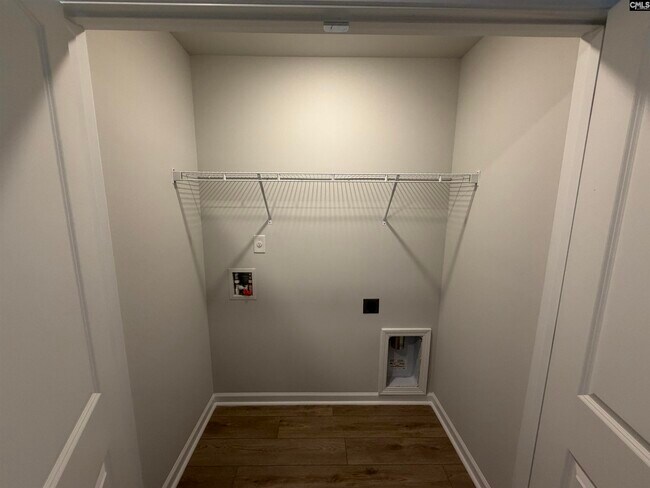 Building Photo - 216 Brando Wy