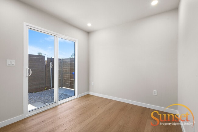 Building Photo - 4630 Altadena Ave.