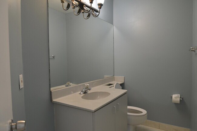 Building Photo - 3344 Alba Cir