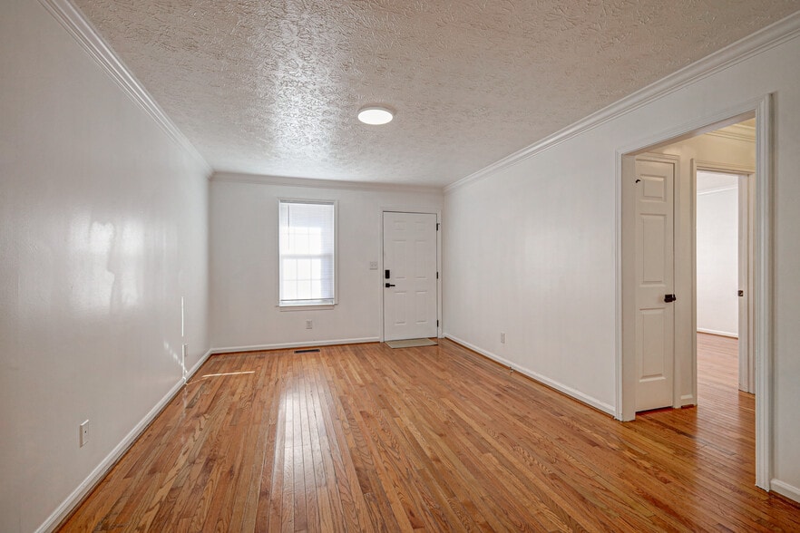 Building Photo - 5610 Obrien Ave