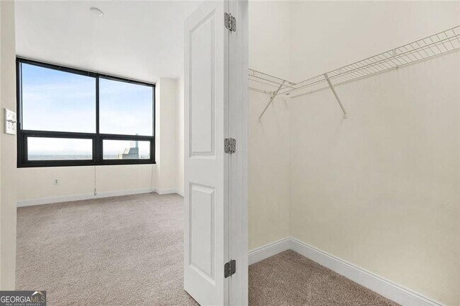 Building Photo - 270 17th St NW