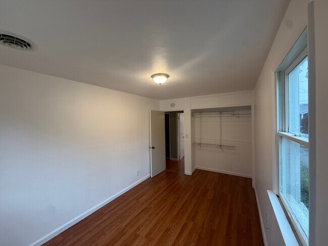 Building Photo - 3803 11th Ave