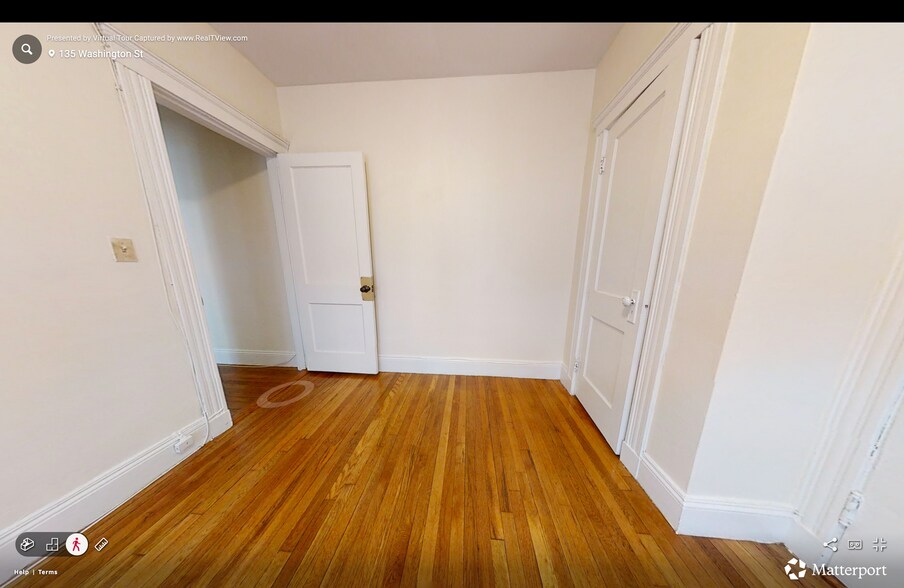 Building Photo - 137 Washington St