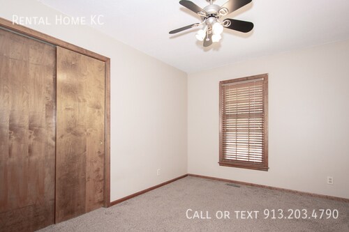 Building Photo - 13828 W 110th Terrace