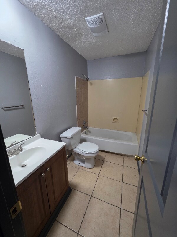 Building Photo - 7801 Sun St