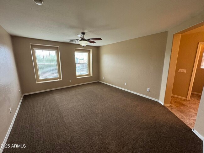 Building Photo - 4413 E Los Altos Dr