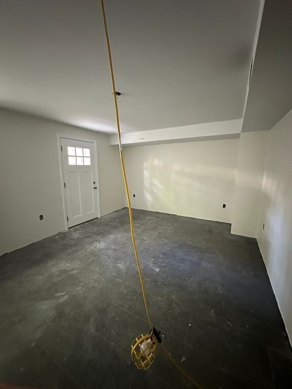 Building Photo - 167 Everett St