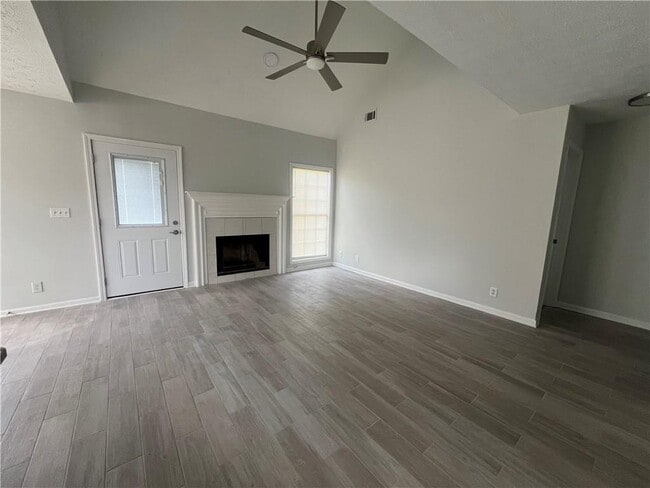 Building Photo - 540 Peachtree Parc Ct NE