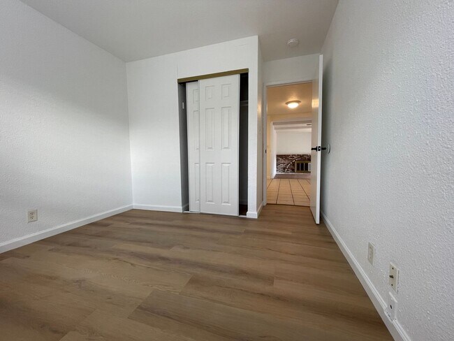 Building Photo - 2858 Gavilan Dr