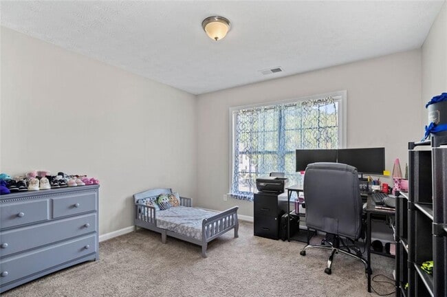 Building Photo - 6115 Riveroak Terrace