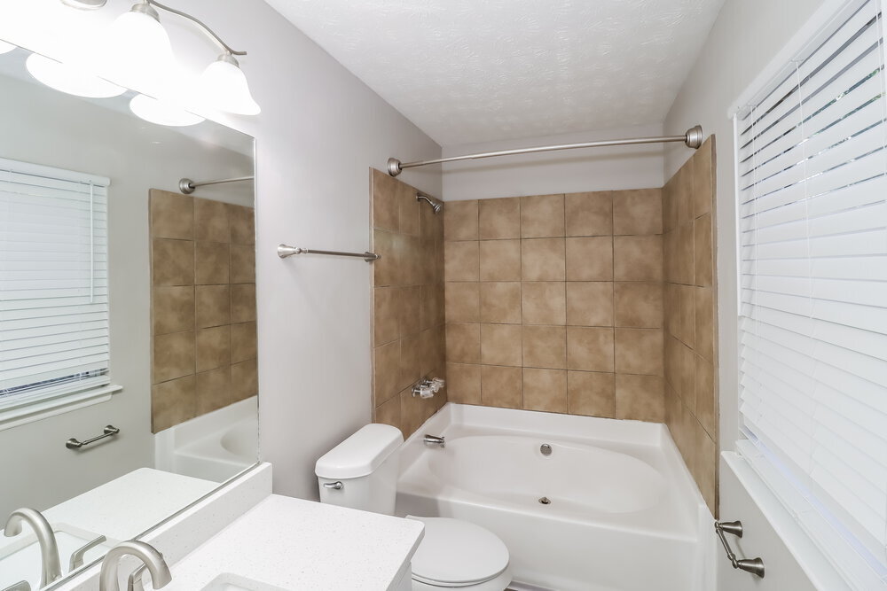 Building Photo - 643 Tarragon Way SW