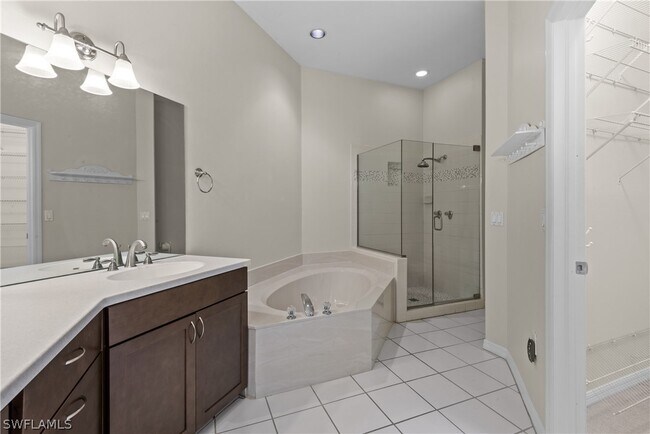 Building Photo - 11910 Seabreeze Cove Ln