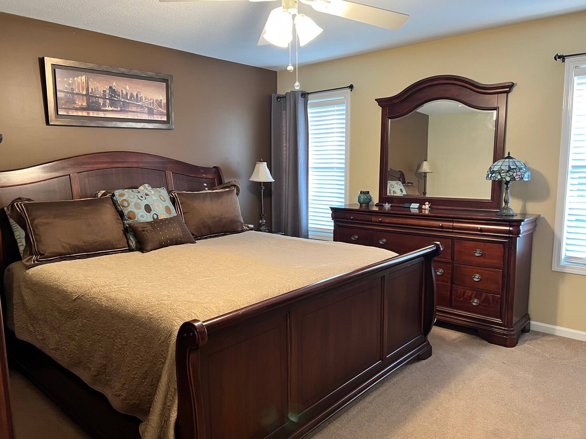 Building Photo - 1155 Swan Dr