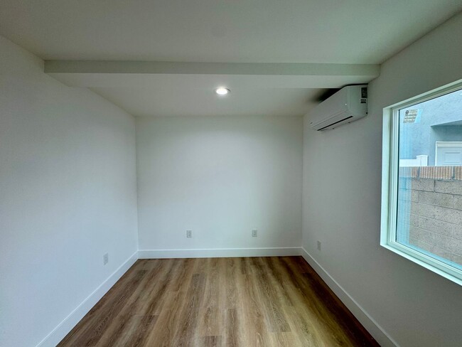 Building Photo - Large New Construction 3 bed 2 Bath Apartm...