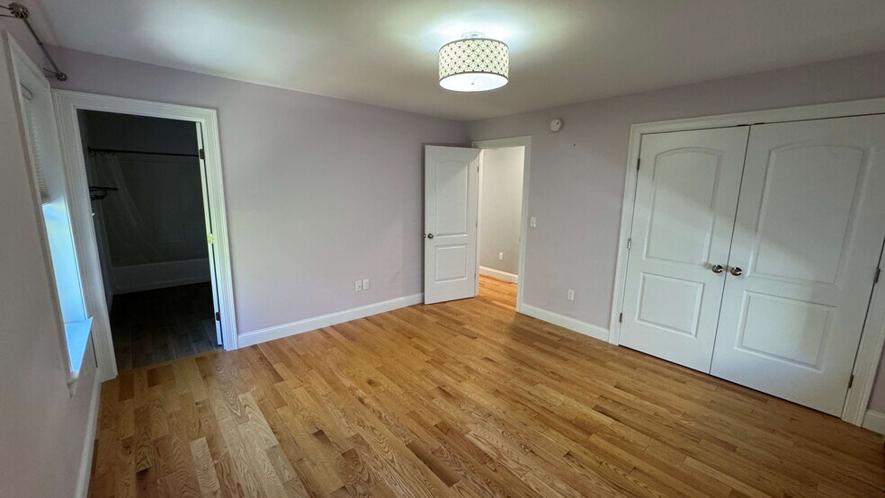 Building Photo - 38 Gristmill Ln