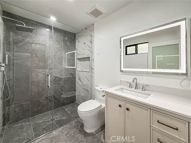 Building Photo - 22921 Dolorosa St