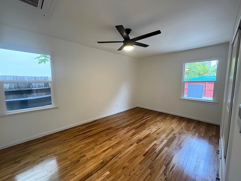 Building Photo - 2416 Boone Ave