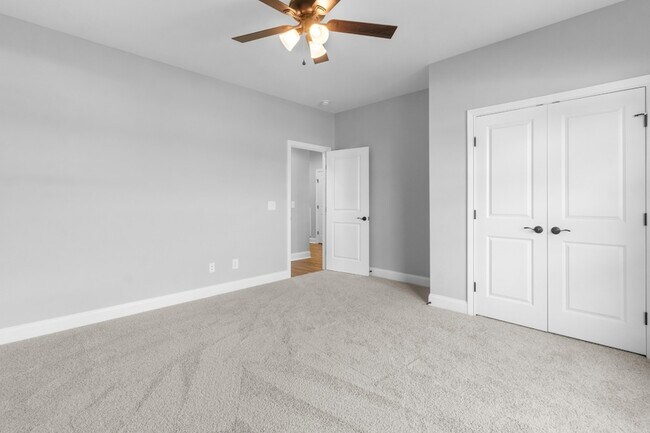 Building Photo - 814 Willowicke Dr
