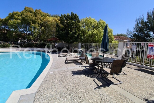 Building Photo - San Marcos, 1897 Matin Circle #217 - Great location! Close to shopping, restaurants, and easy acc...