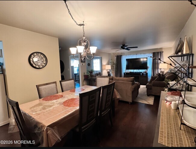 Building Photo - 43 D Sterling St